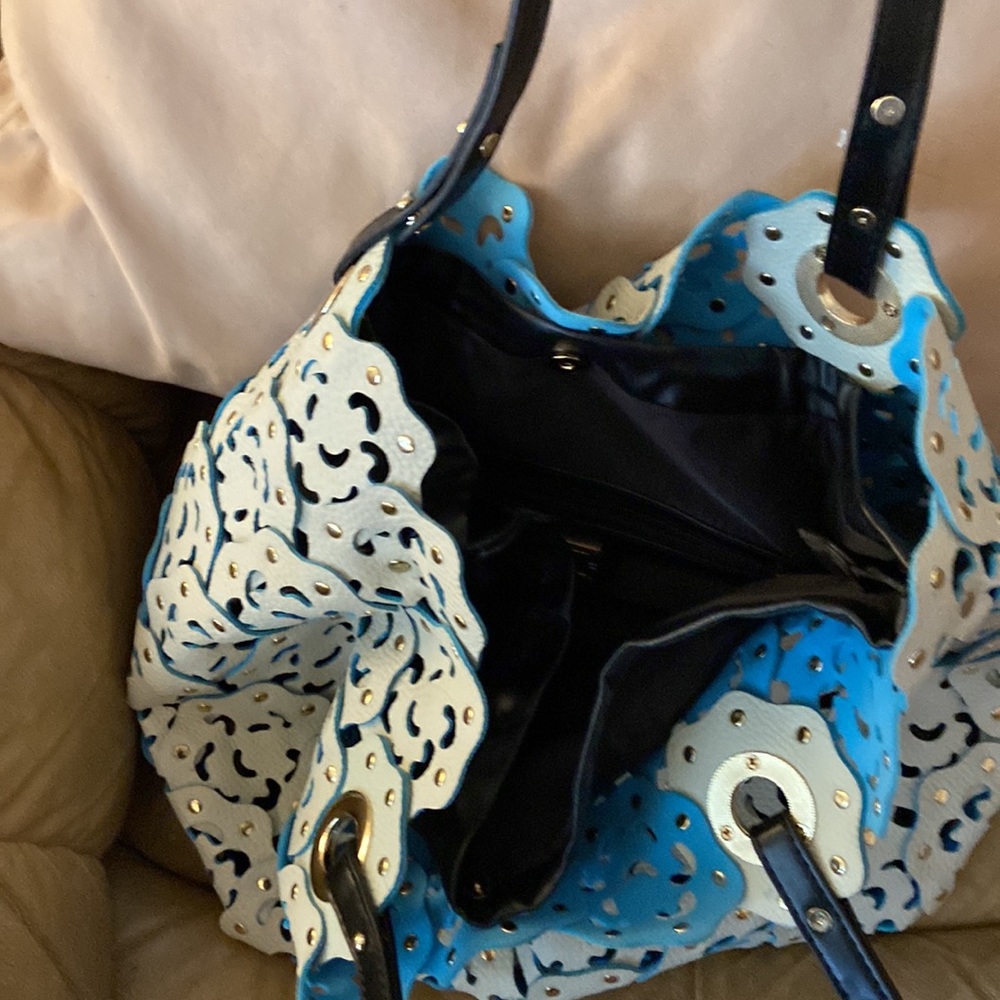 🤍 Studded turquoise and cream tote bag - Picture 7 of 13